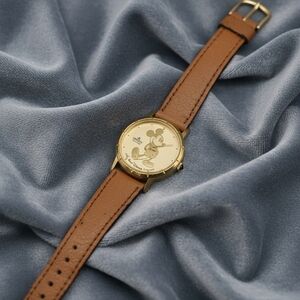 Vintage Lorus Mickey Mouse Quartz Watch — Gold Tone